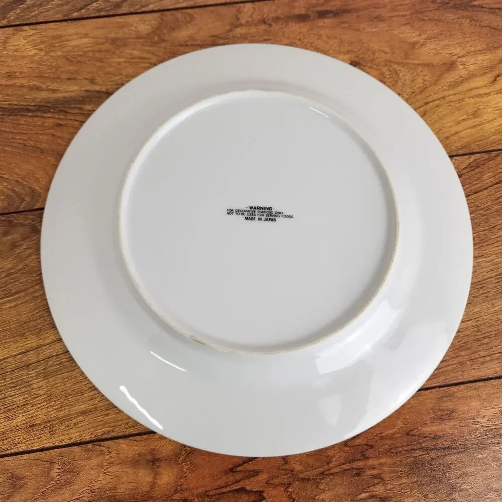 Warner Bros Great Adventure 1990 Vintage Plate Looney Toons Bugs Bunny Taz Sam